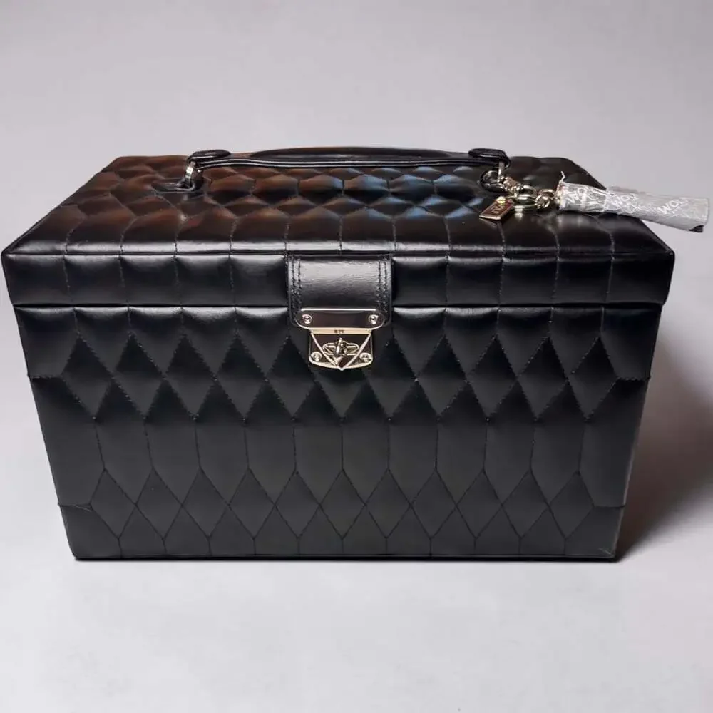 NWT WOLF Caroline Large Quilted Leather Jewelry Box in Black
